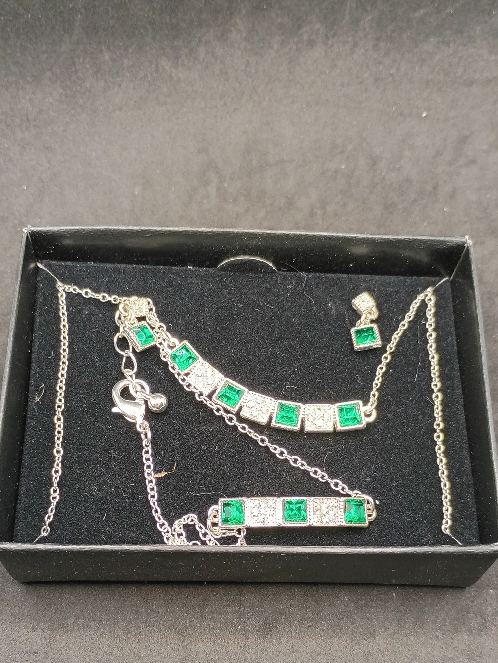 Avon Silver-Tone Necklace and Bracelet Set with Green Stones